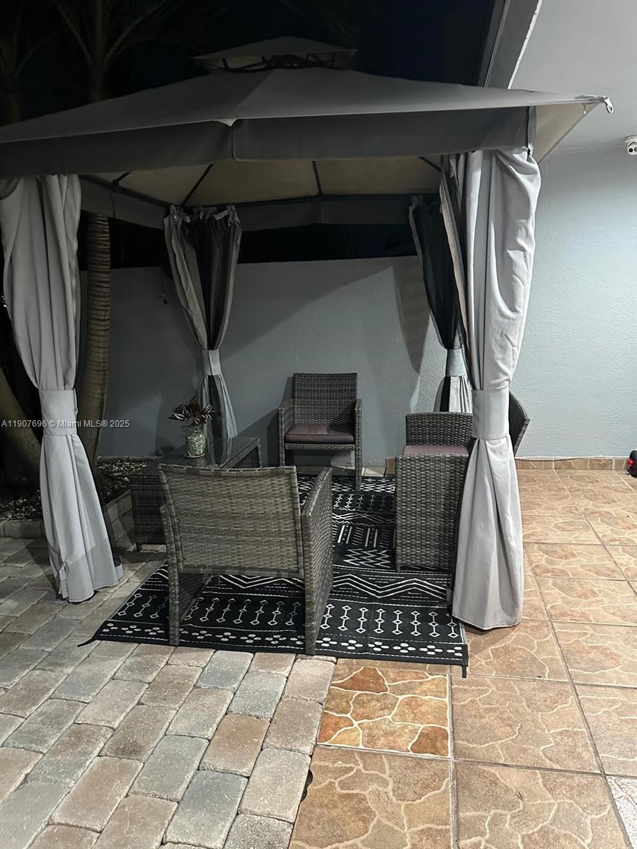 CUSAL SUB - Residential Lease