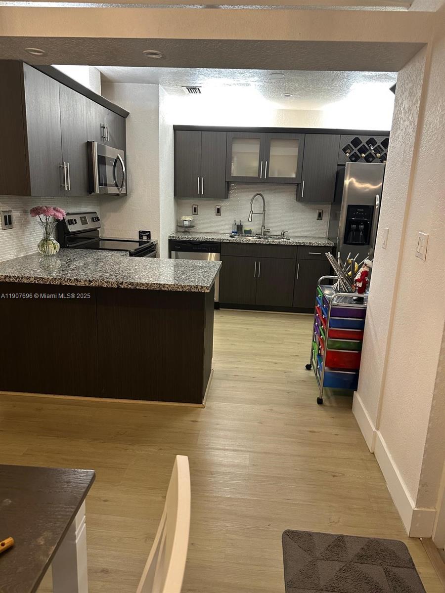 CUSAL SUB - Residential Lease