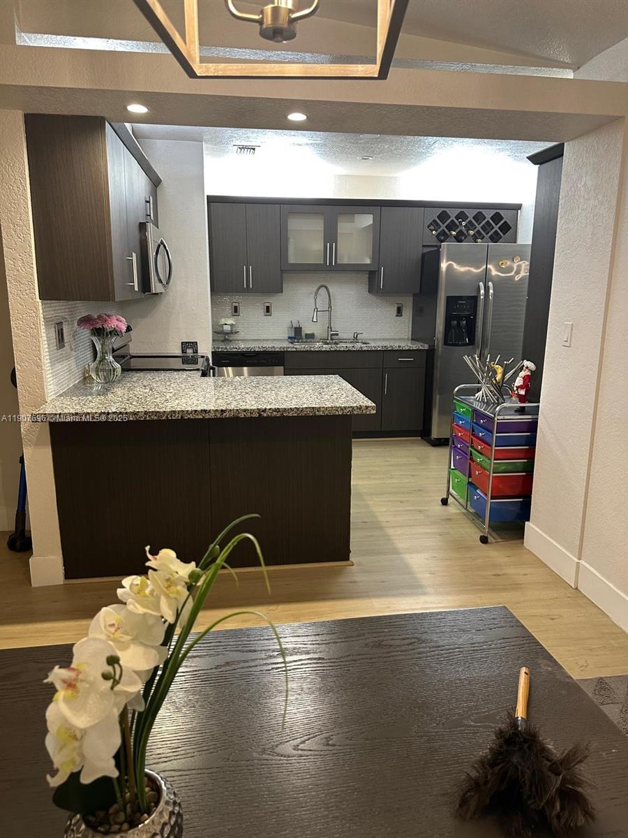 CUSAL SUB - Residential Lease