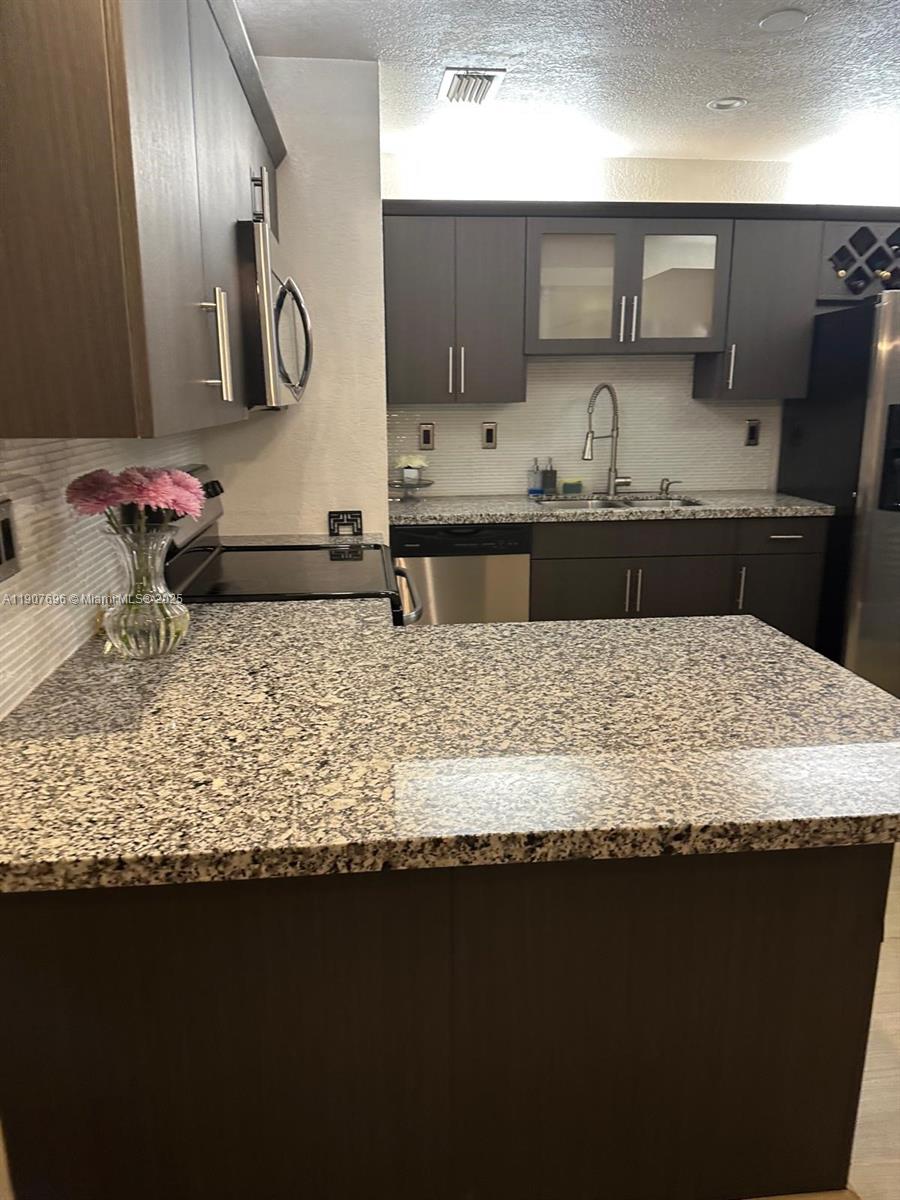 CUSAL SUB - Residential Lease