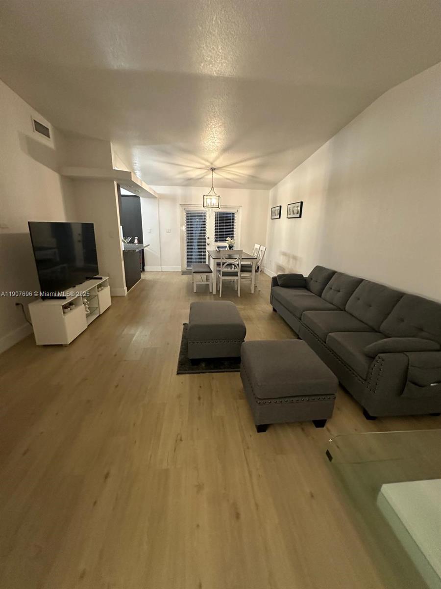 CUSAL SUB - Residential Lease