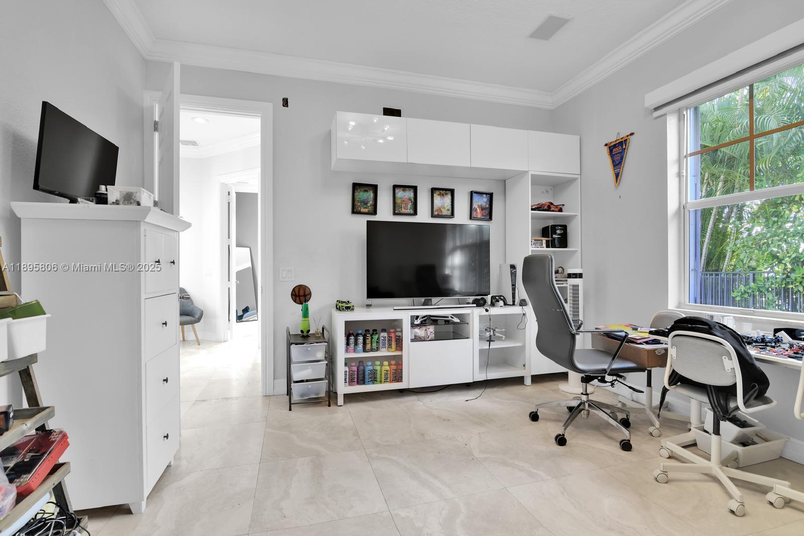 HERON BAY EAST - Residential