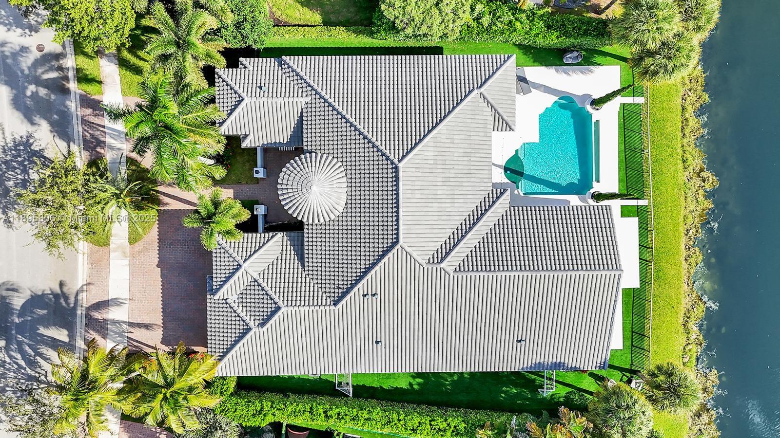 HERON BAY EAST - Residential