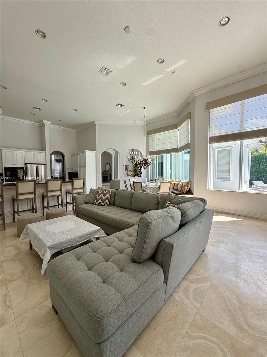 HERON BAY EAST - Residential