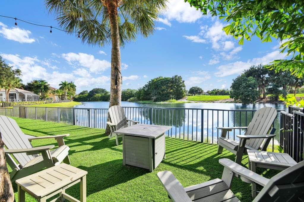 HERON BAY EAST - Residential
