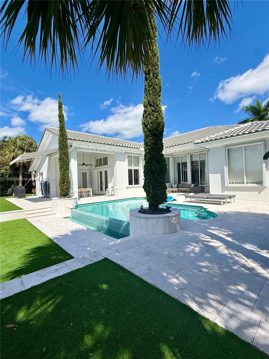 View photos, virtual tours, details... 11804 NW 69th Pl