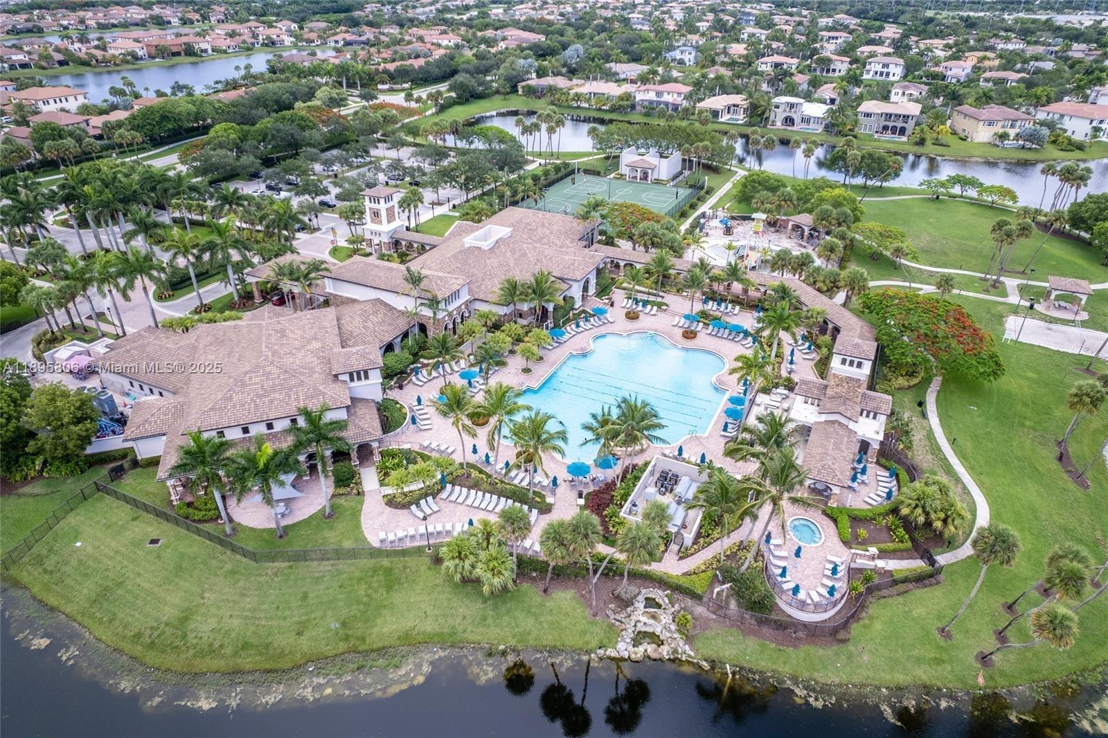 HERON BAY EAST - Residential