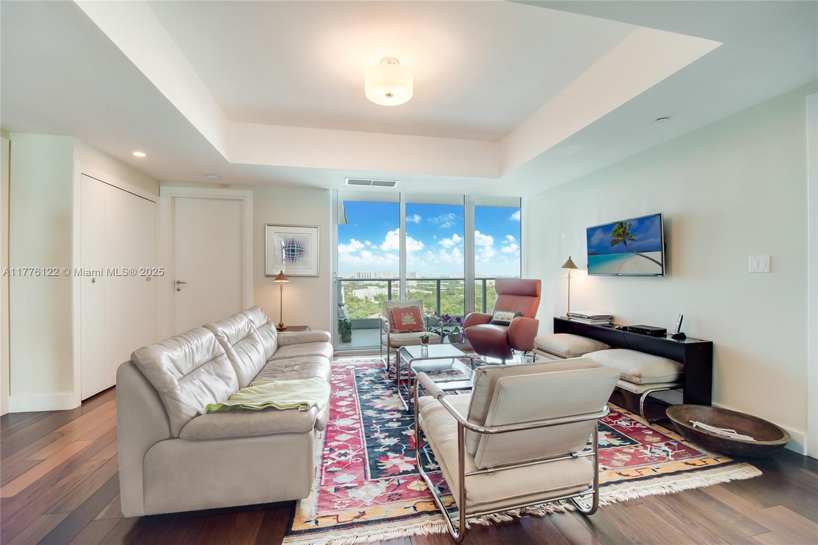 GROVENOR HOUSE CONDO - Residential