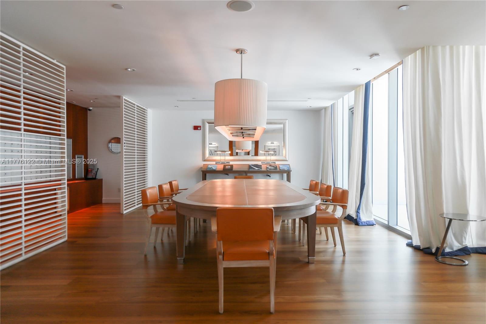 GROVENOR HOUSE CONDO - Residential