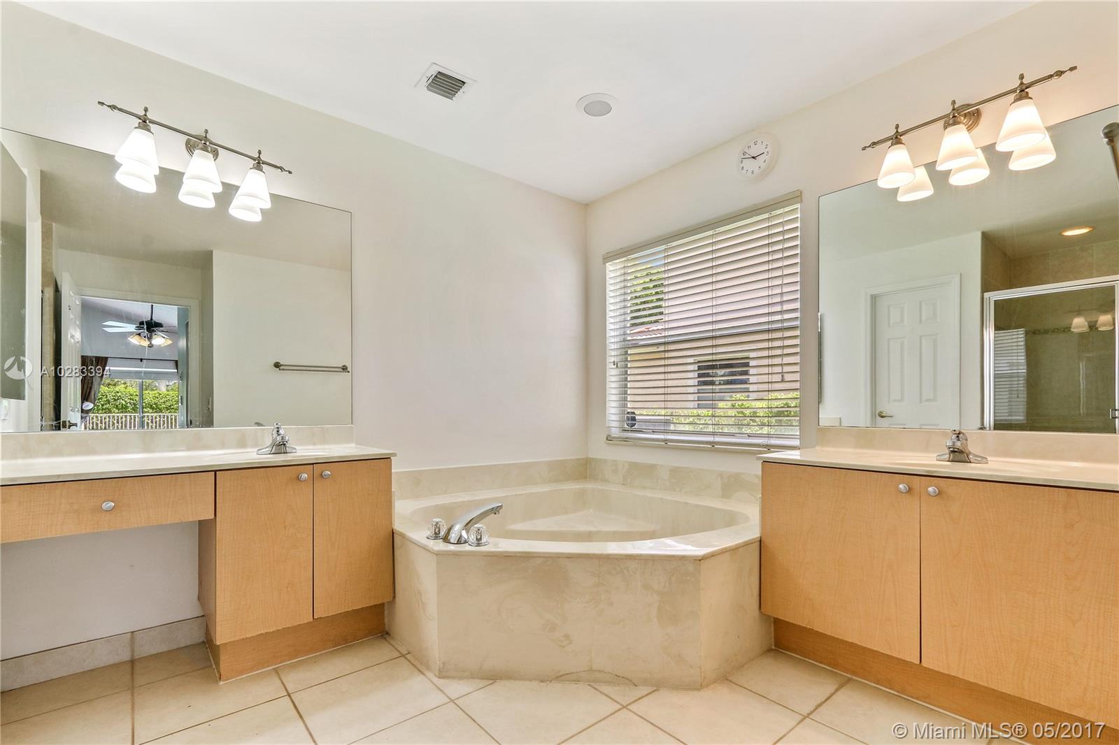 PEMBROKE FALLS PH 6 - Residential