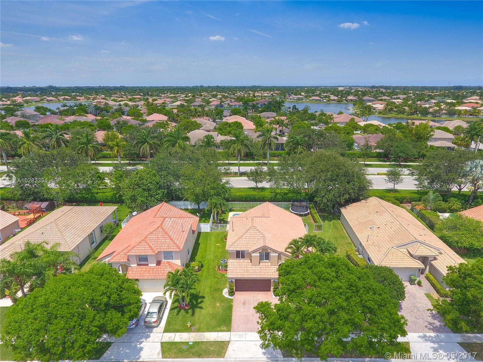 PEMBROKE FALLS PH 6 - Residential