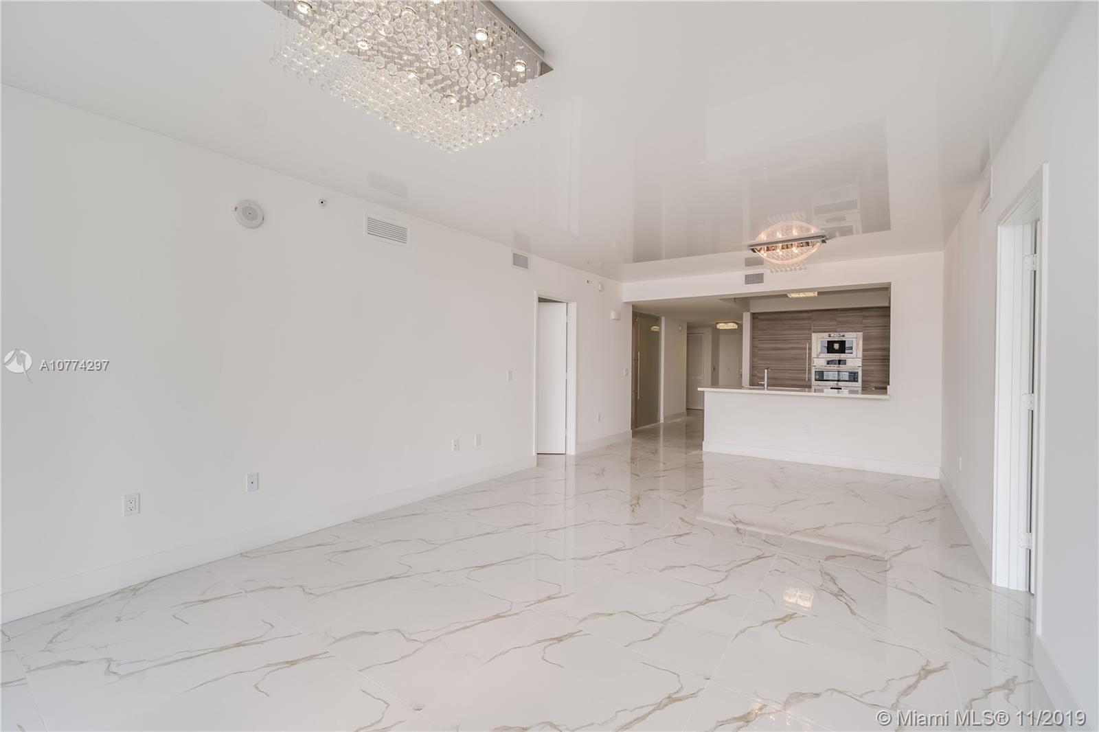 Parque Towers - Residential Lease