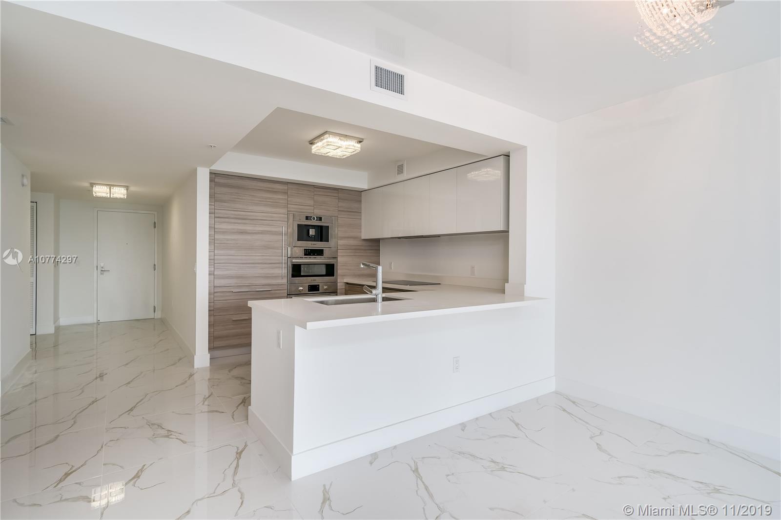 Parque Towers - Residential Lease