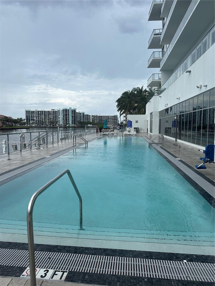 4010 S Ocean Dr R707