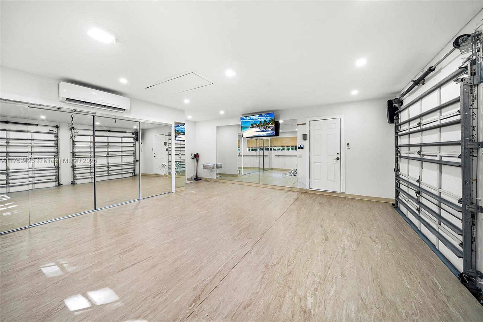 CUTLER OAKS - Residential