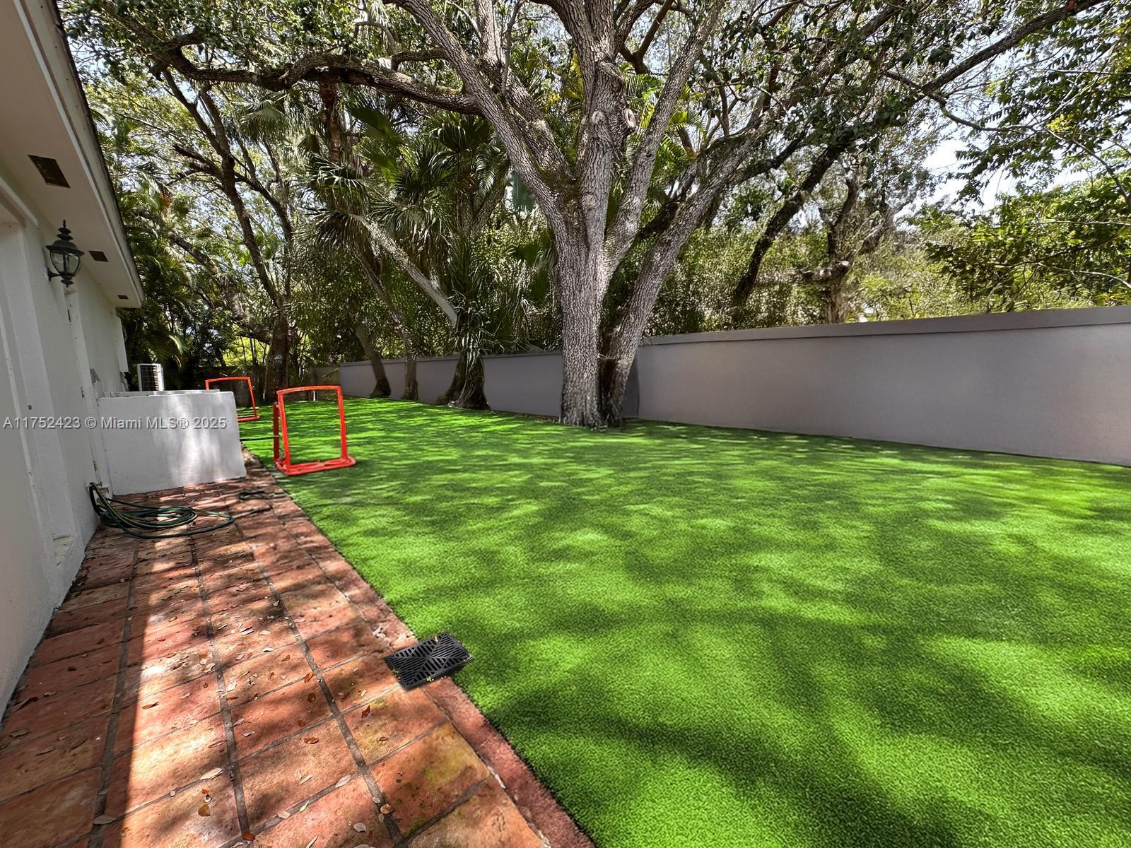 CUTLER OAKS - Residential