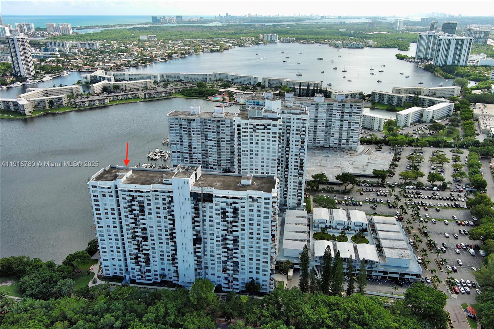 COMMODORE PLAZA CONDO - Residential