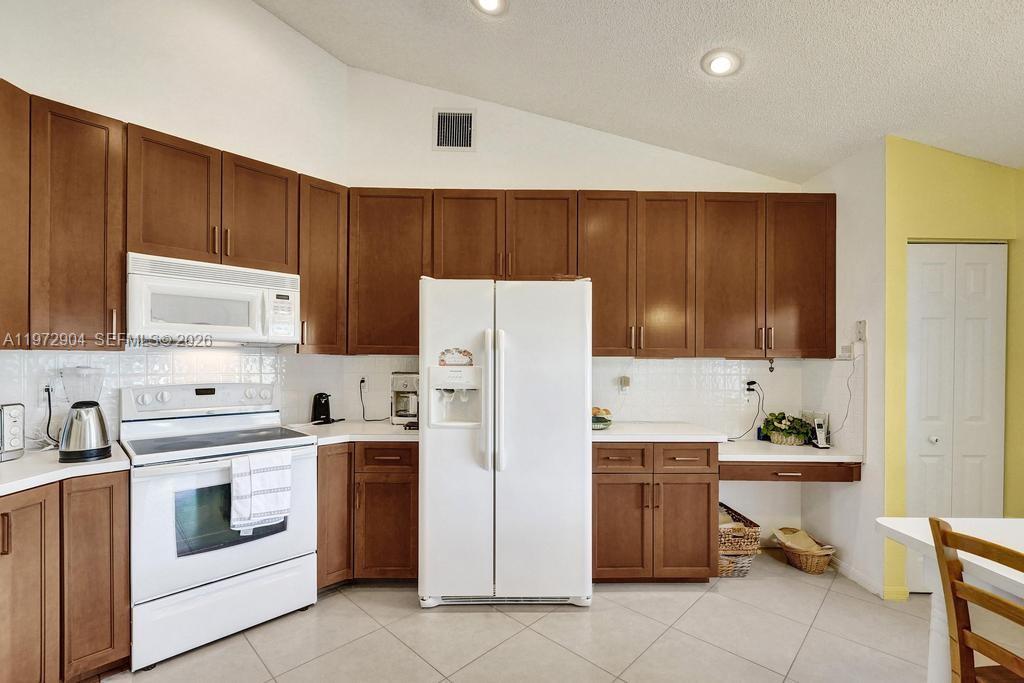 RIDGE ON NOB HILL - Residential