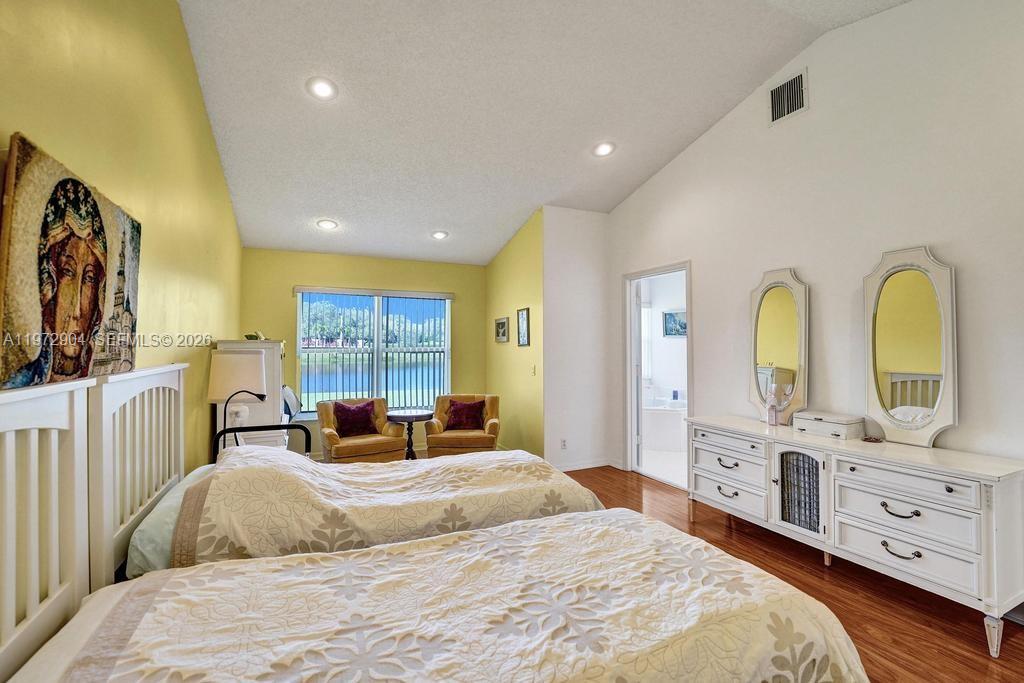 RIDGE ON NOB HILL - Residential