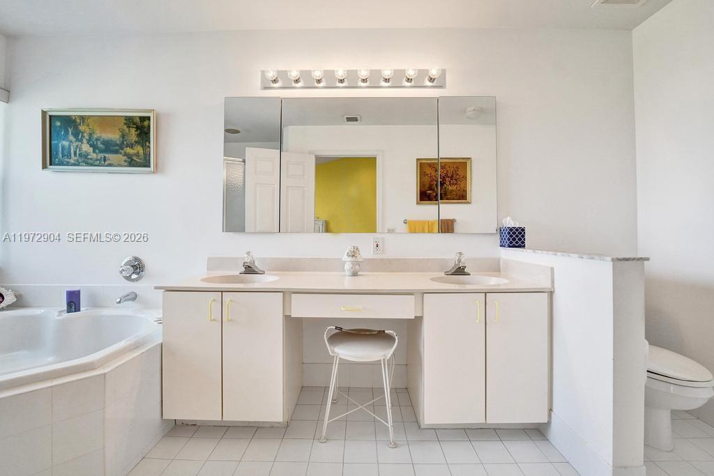 RIDGE ON NOB HILL - Residential