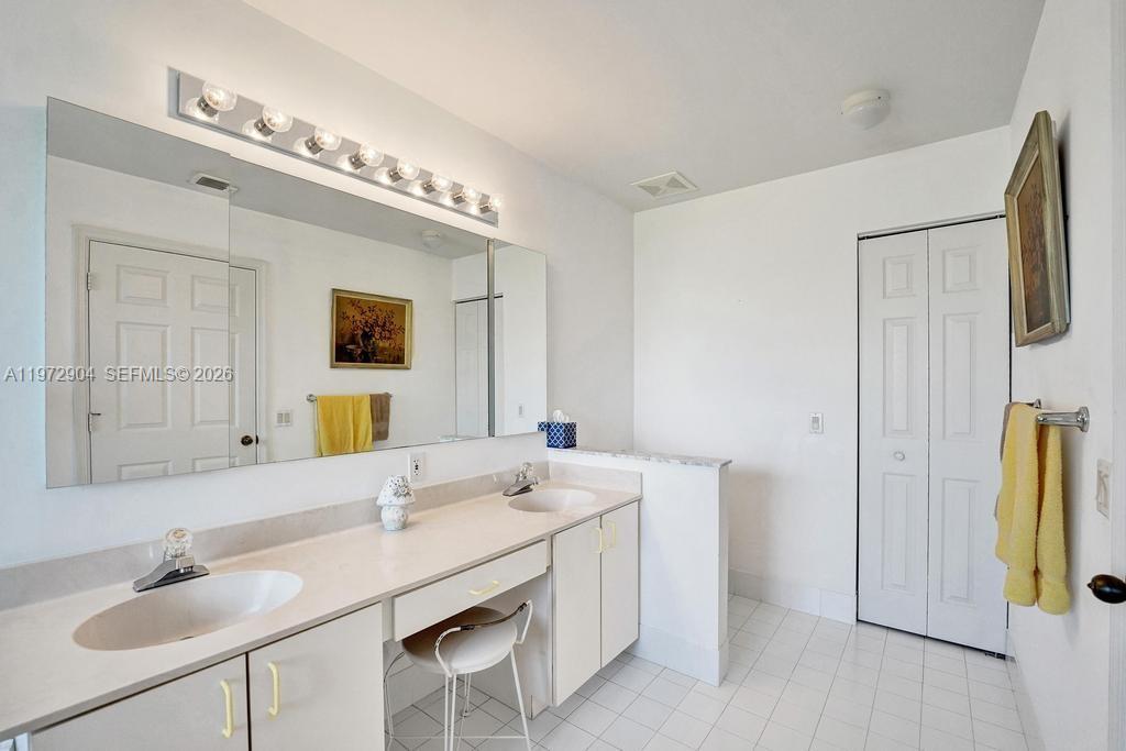 RIDGE ON NOB HILL - Residential