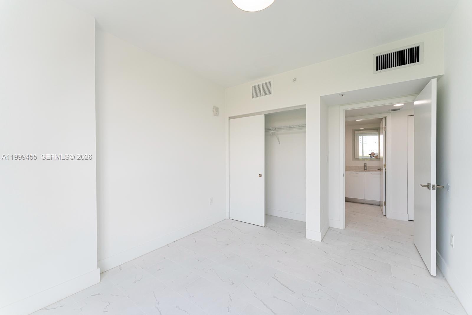 RESIDENCE ON MONROE - Residential