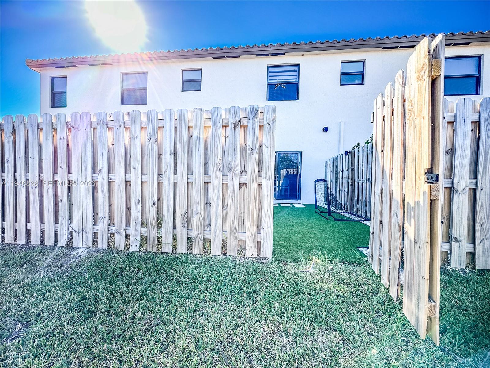 SILVER PALM RESIDENTIAL H - Residential