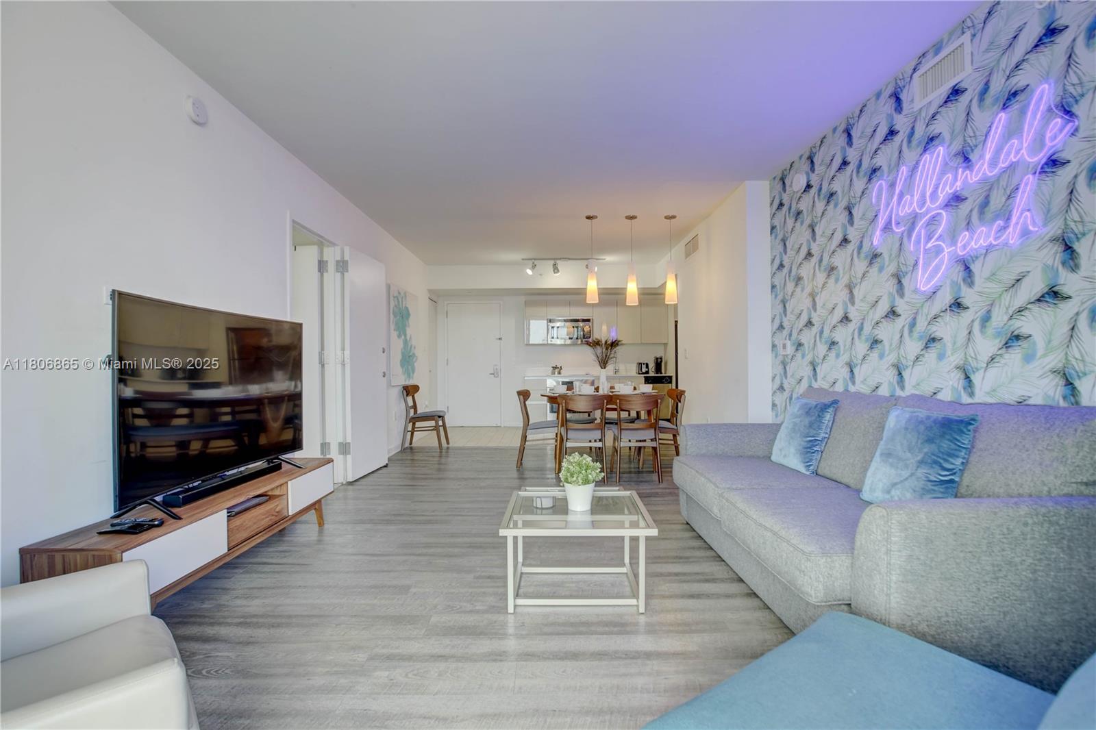 BEACHWALK CONDOMINIUM - Residential