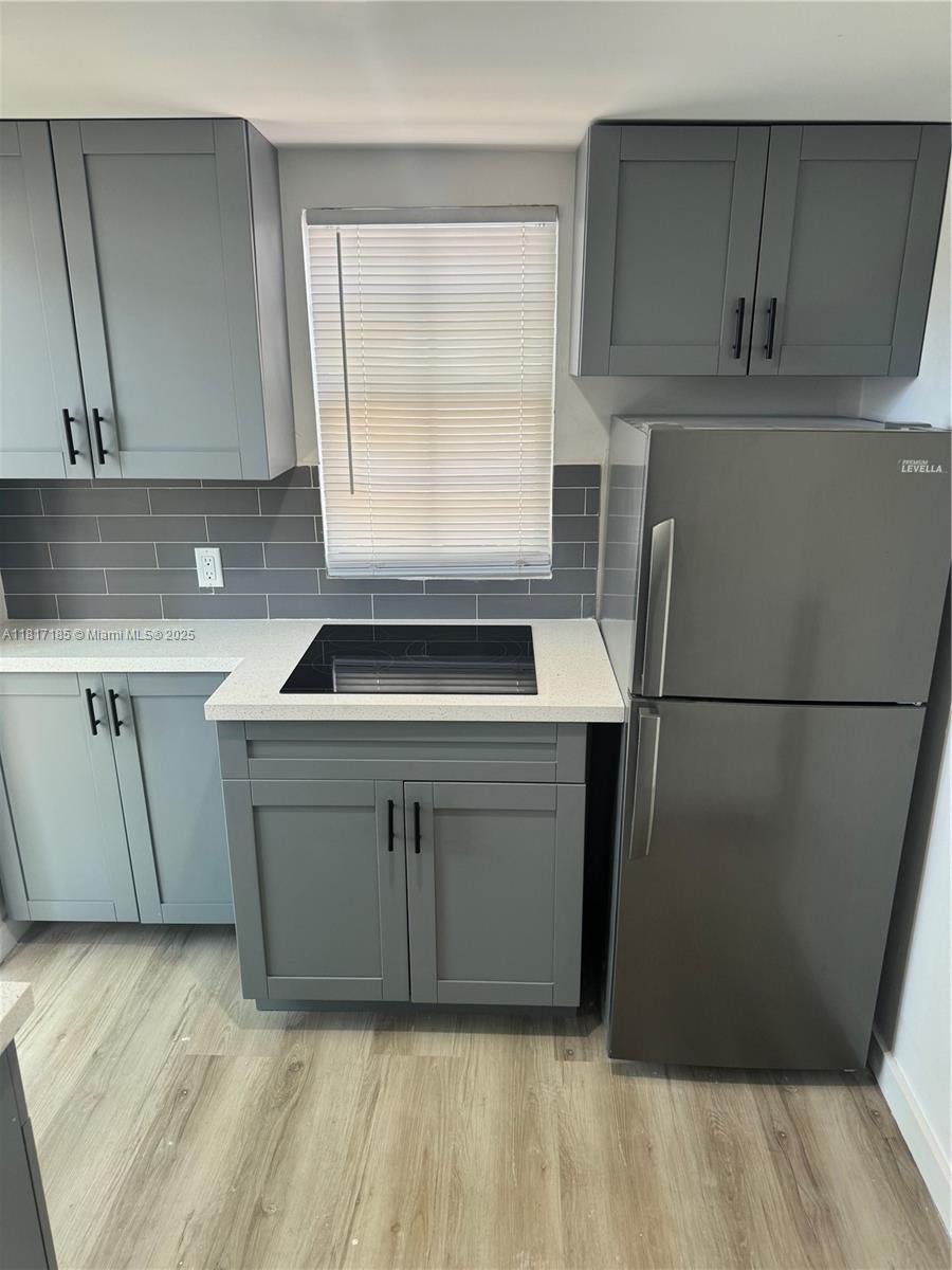 SEVENTH AVE PARK - Residential Lease