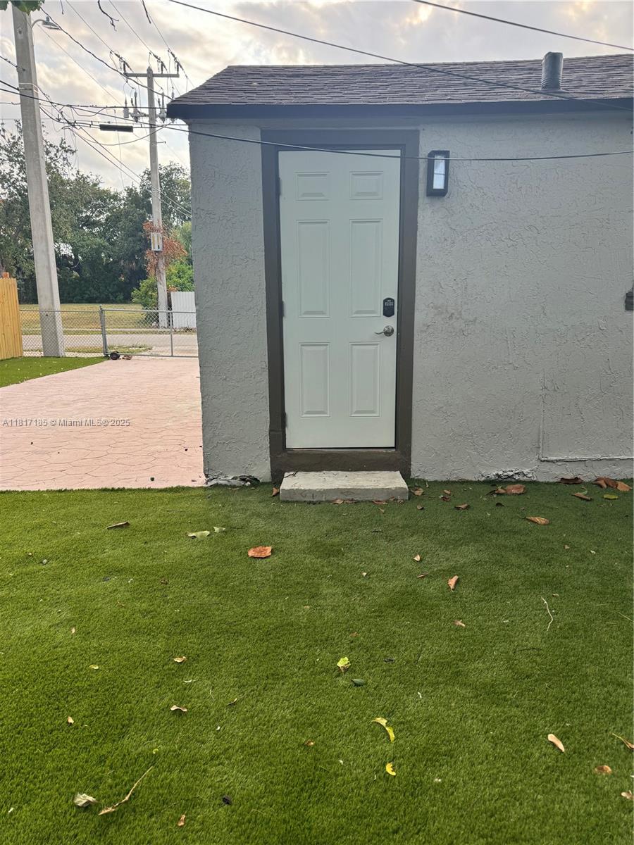 SEVENTH AVE PARK - Residential Lease