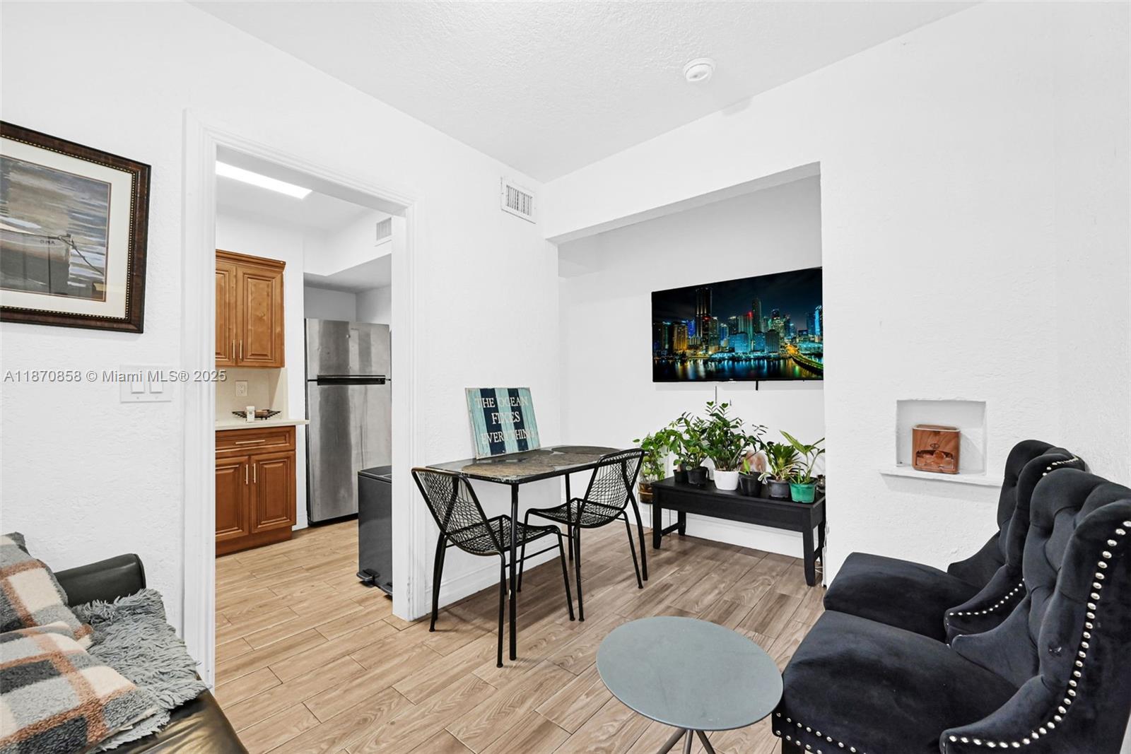 ISLE OF NORMANDY MIAMI VI - Residential Income