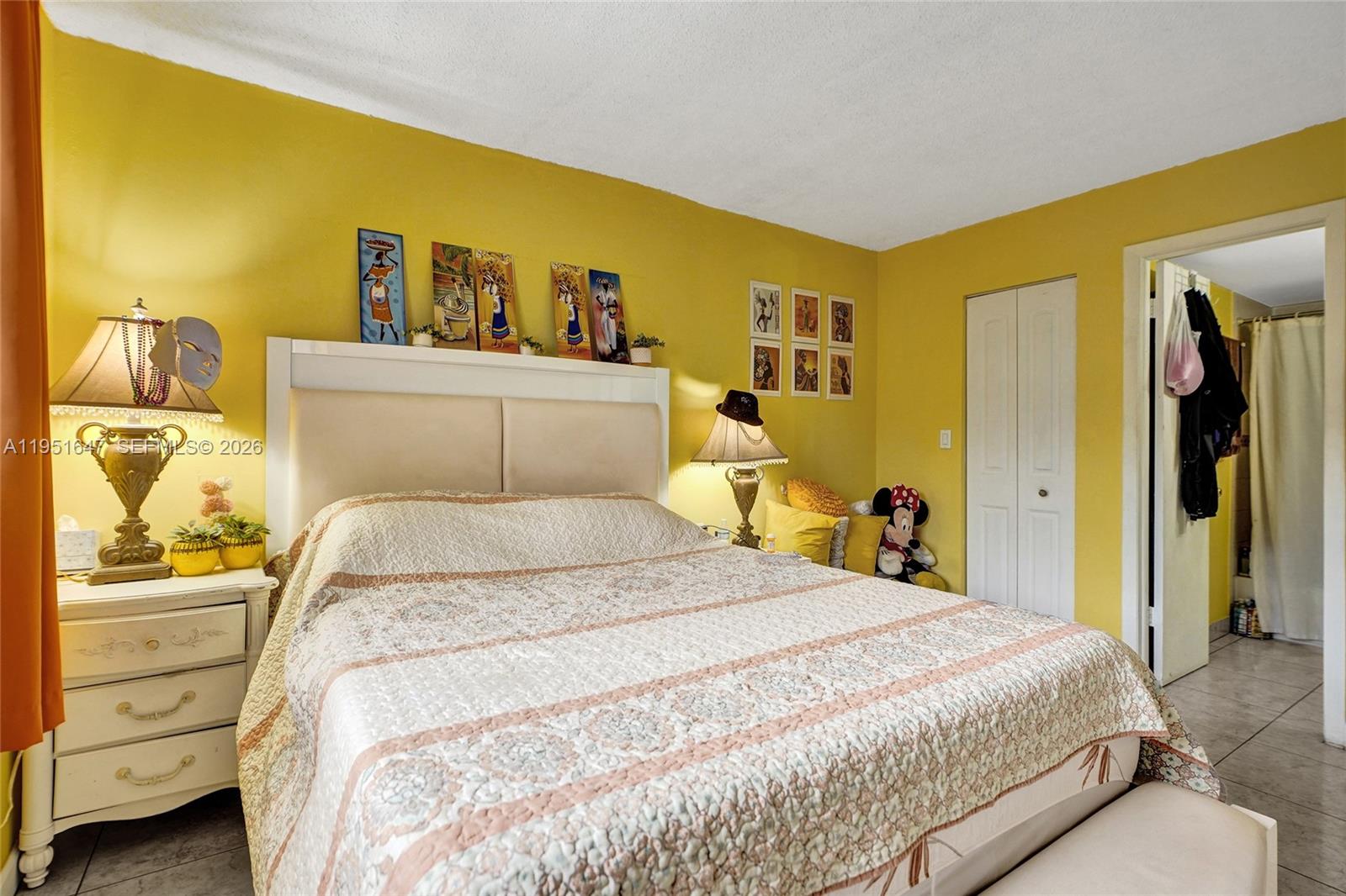 FONTAINEBLEAU GARDENS CON - Residential