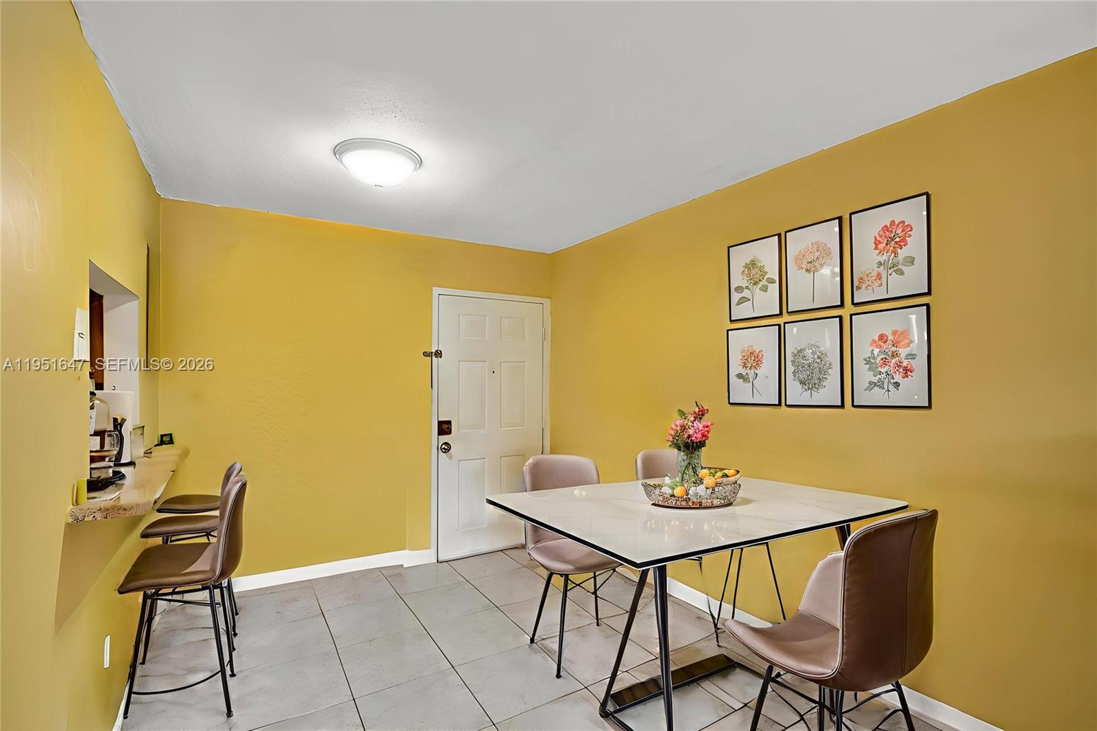 FONTAINEBLEAU GARDENS CON - Residential