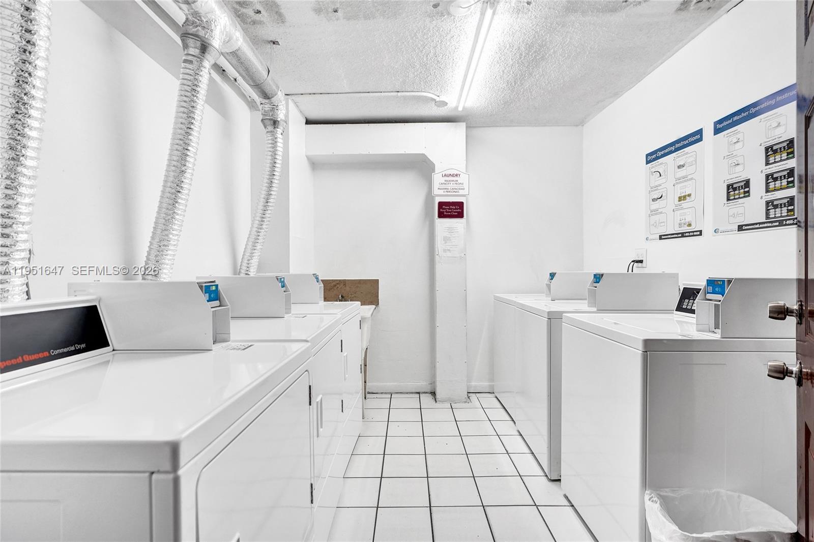 FONTAINEBLEAU GARDENS CON - Residential