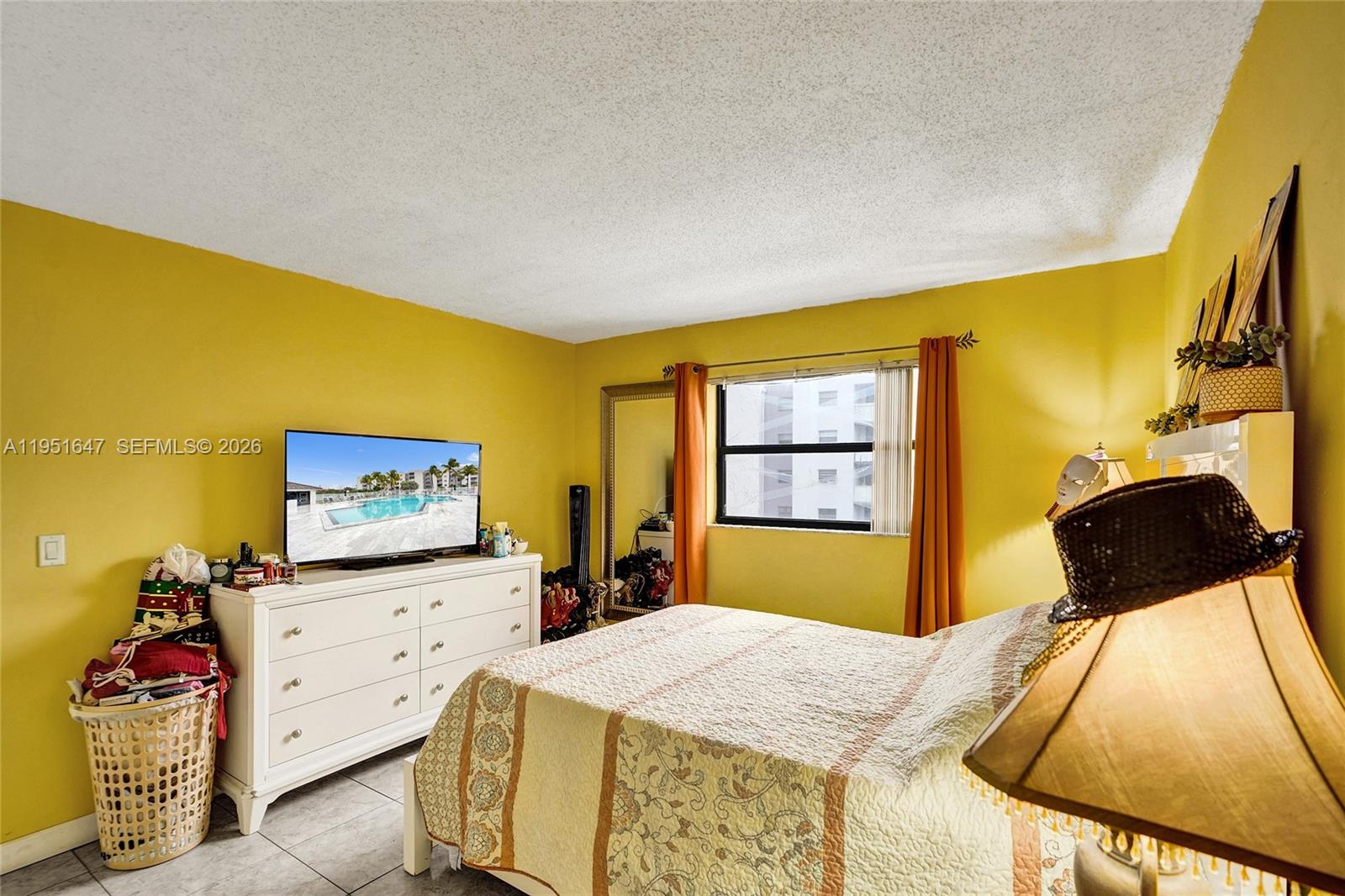 FONTAINEBLEAU GARDENS CON - Residential