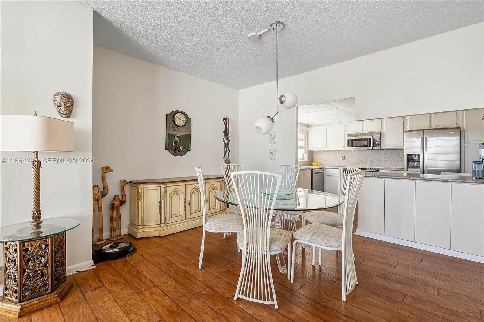 IMPERIAL TOWERS CONDO - Residential