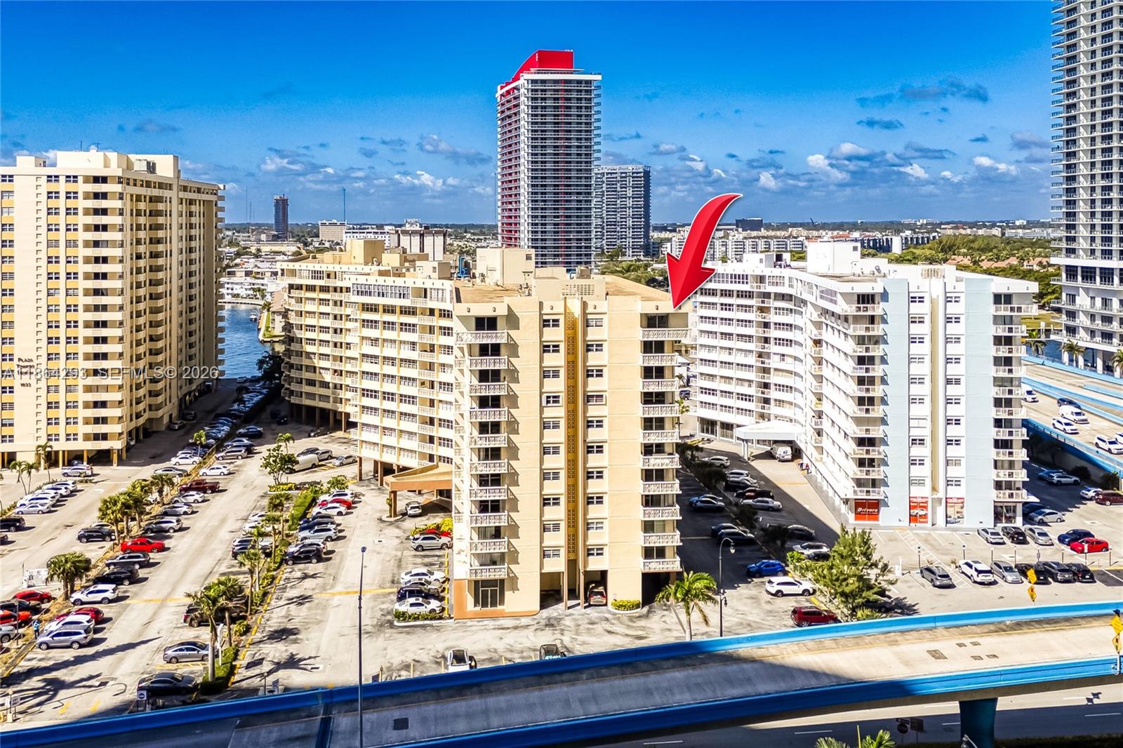 IMPERIAL TOWERS CONDO - Residential