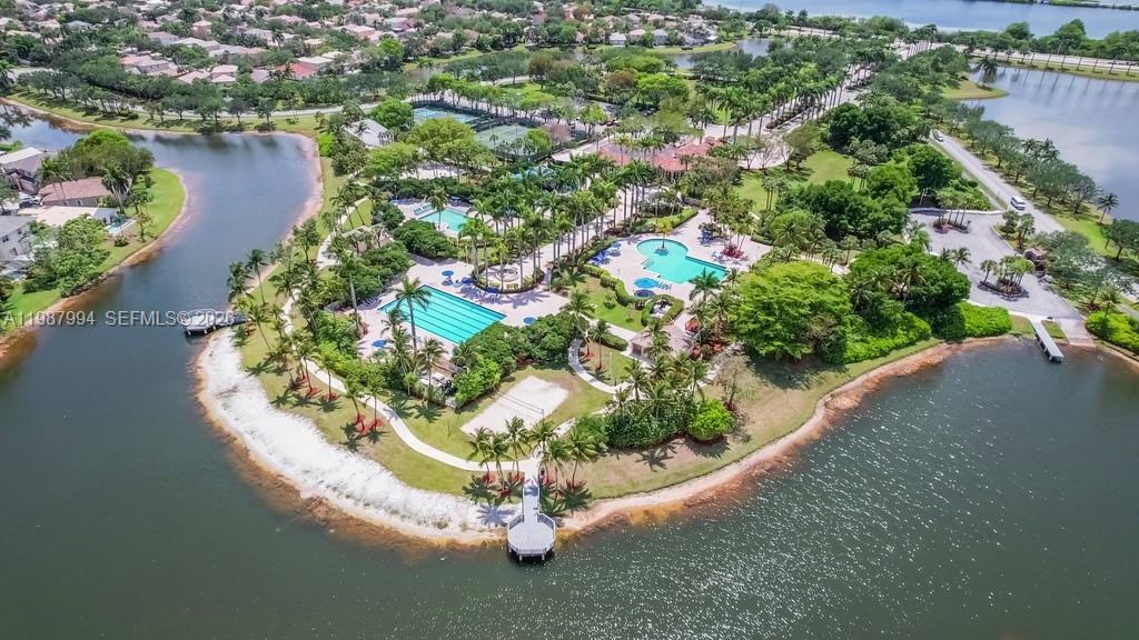 LAKES OF WESTERN PINES RE - Residential