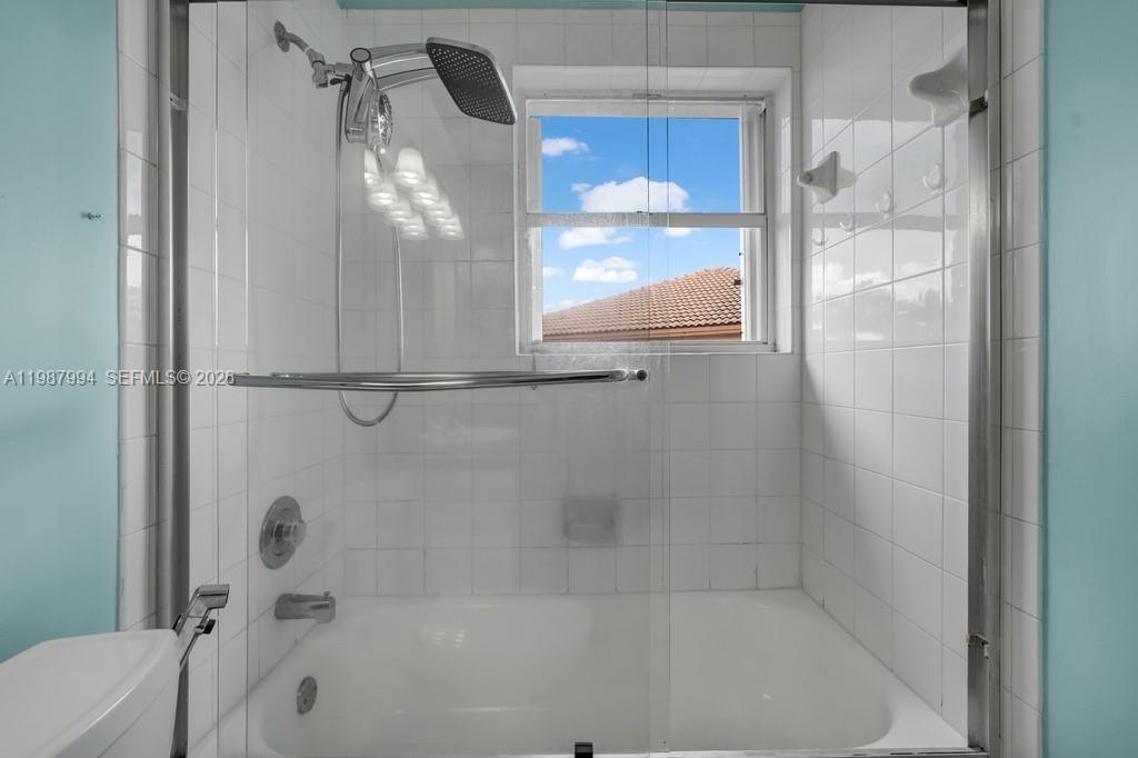 LAKES OF WESTERN PINES RE - Residential