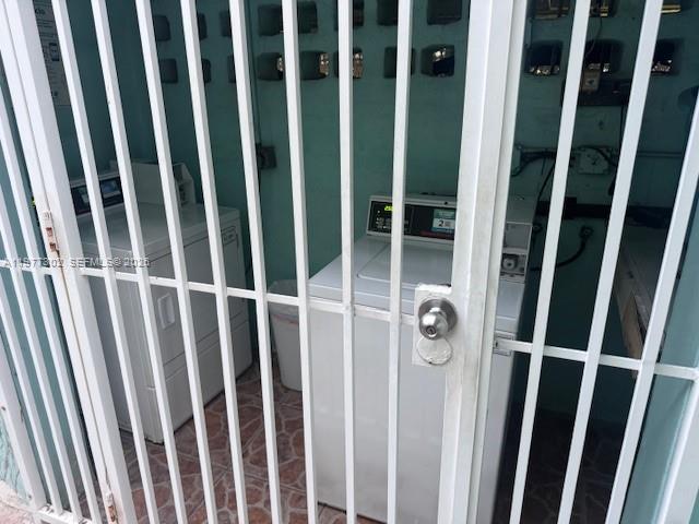 COLLINS MANOR CONDO - Residential Lease