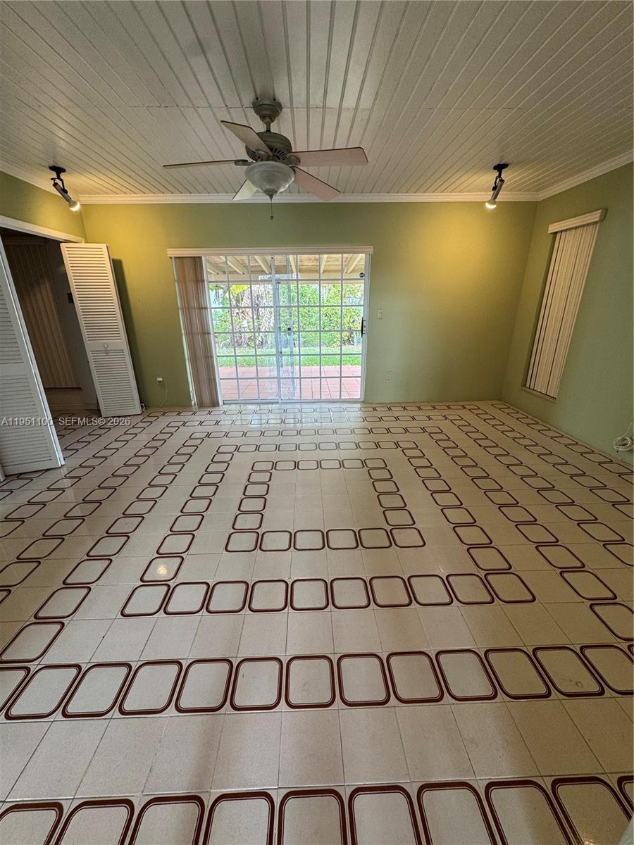 CORAL WAY VILLAGE SEC A P - Residential