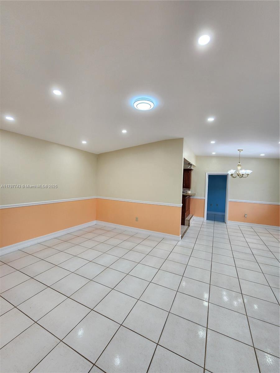 4100 NW 5th St 1