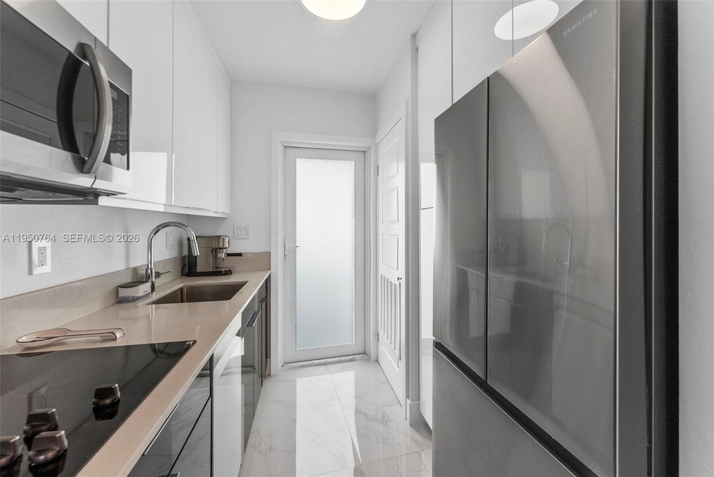 Photo of 3250 NE 28th St #403, Fort Lauderdale, FL 33308 (MLS # A11950764)