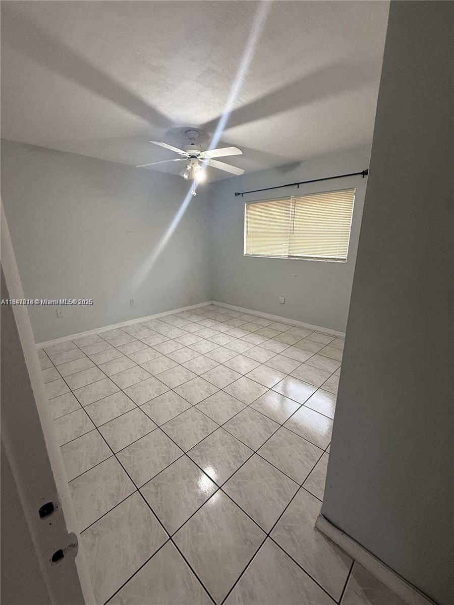 DADELAND PARK CONDO - Residential