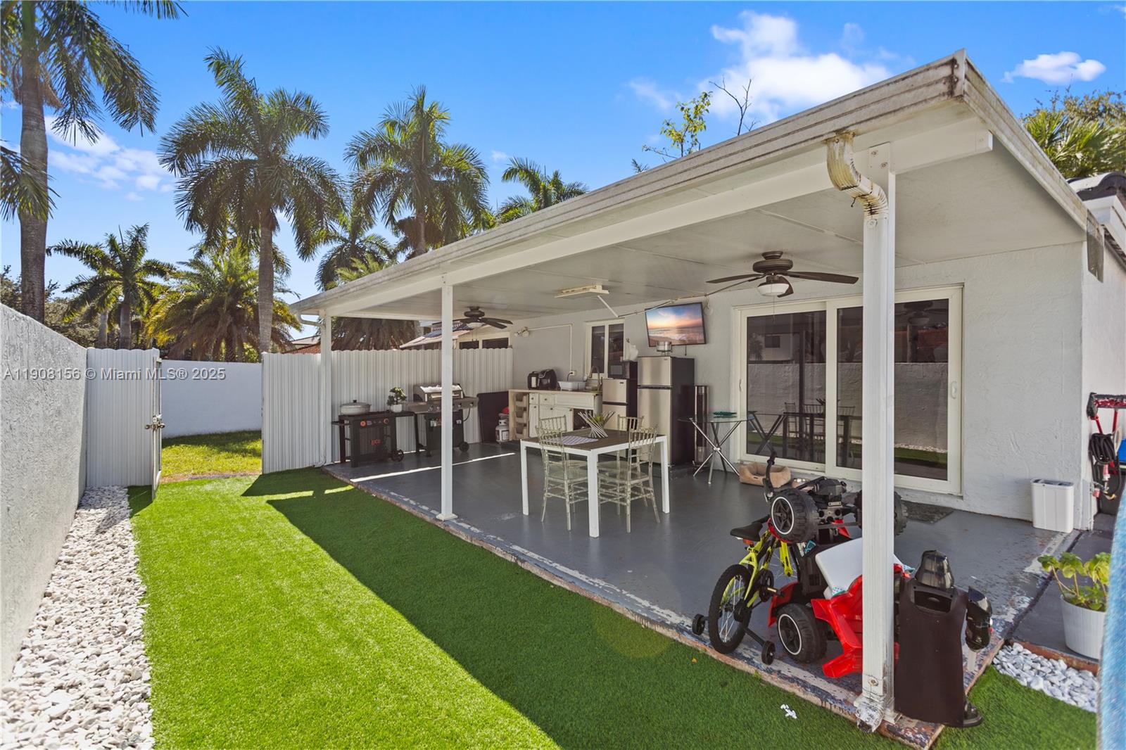 LAKES ON THE GREEN NORTH - Residential