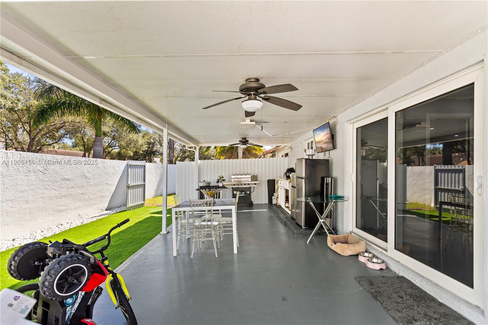 LAKES ON THE GREEN NORTH - Residential