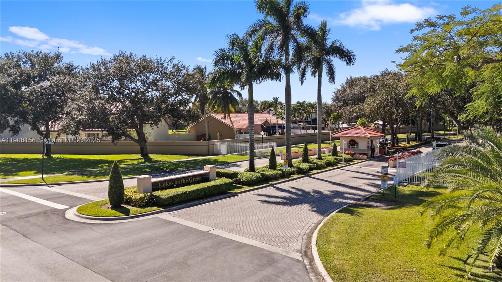 LAKES ON THE GREEN NORTH - Residential