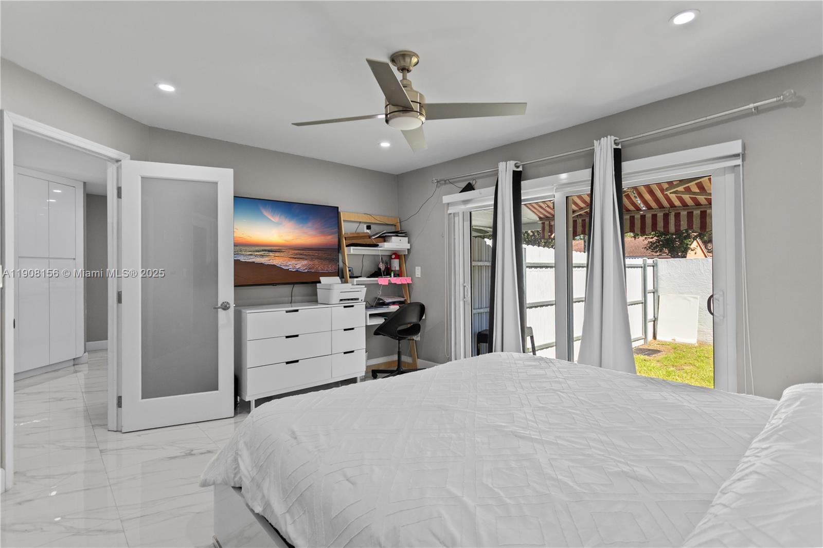 LAKES ON THE GREEN NORTH - Residential