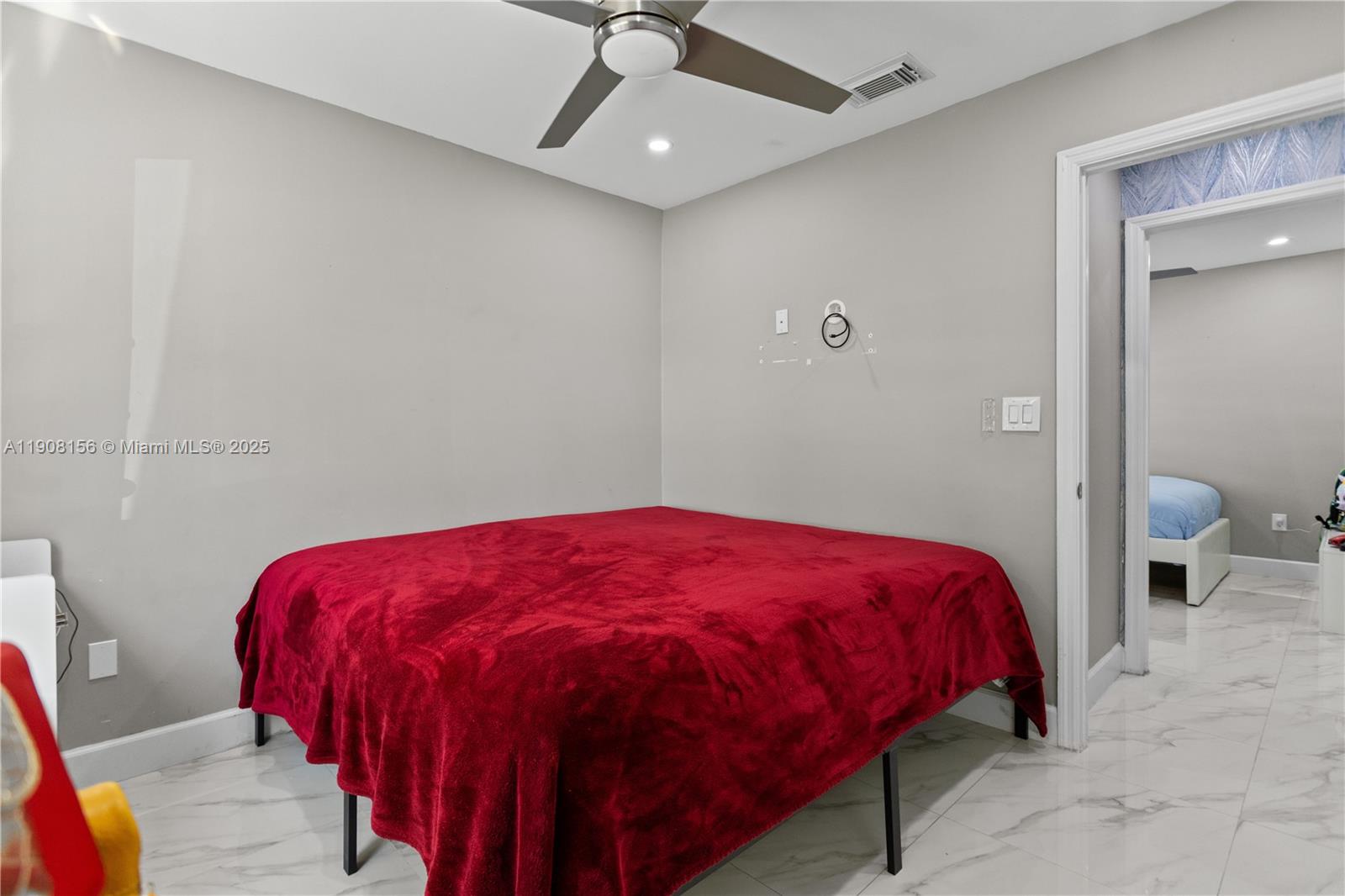 LAKES ON THE GREEN NORTH - Residential