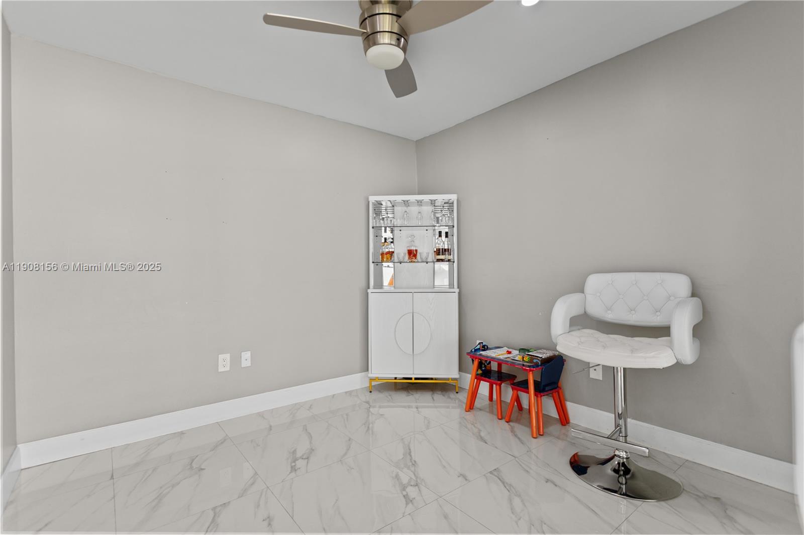 LAKES ON THE GREEN NORTH - Residential